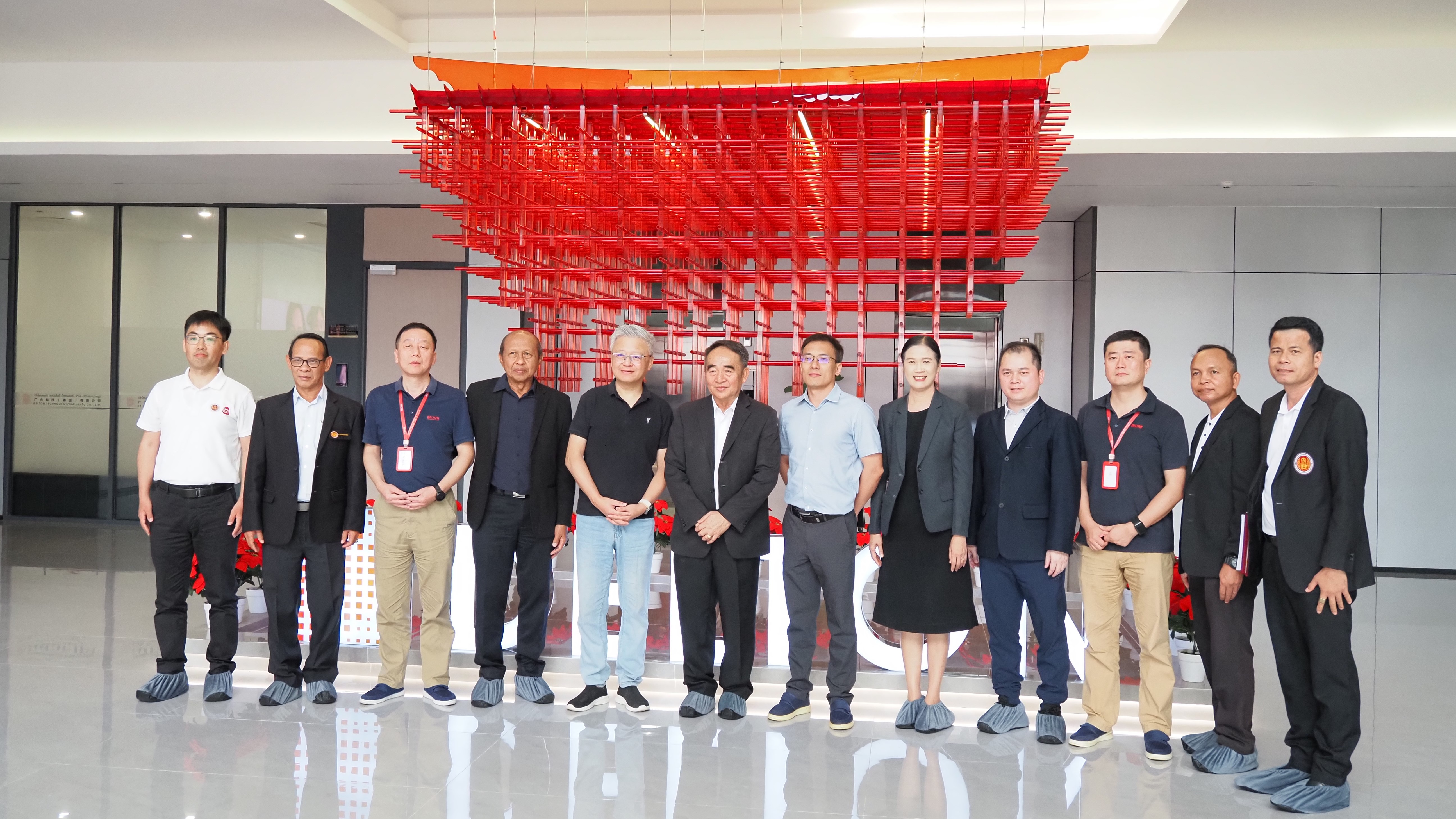 校企合作新突破！泰国华体会手机平台-华体会（中国）
连签两所院校